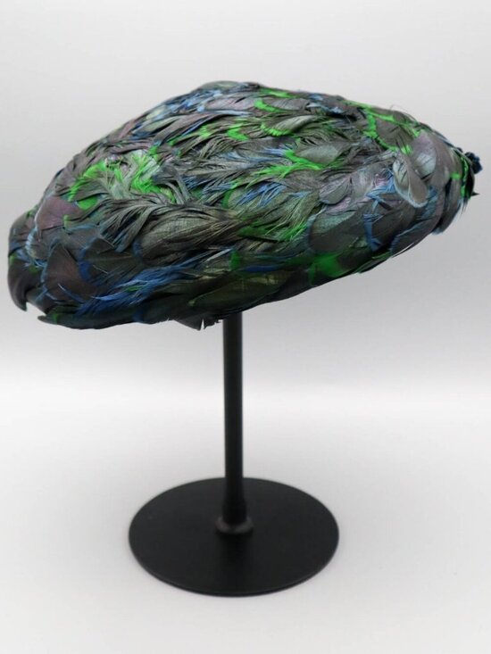 Vtg \'50s Feathered Tilt Cocktail Hat Flah & Co. Syracuse NY Green Blue & Black main image 7